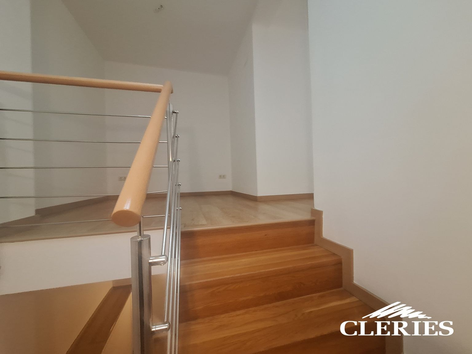 /RealEstateImages/6867/20260401_133933 [Resolucion de Escritorio].jpg